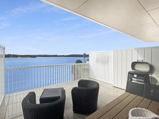 Coastal Chic in Batemans Bay Your Perfect Escape - 7