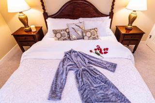 1st floor King Suite w kitchenette 6107-L - 6