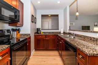 4108-1P Relax in this 1 BR Peaceful Haven - 2