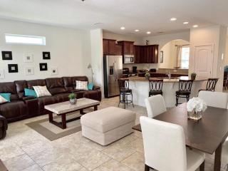 Last Minute Disney Getaway! Private Pool, Hot Tub & Games Room. Book Now! #65631 - Davenport - 2