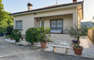 Lovely Apartment In Camaiore - Camaiore - 3