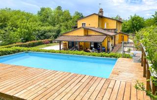 Cozy Apartment In Santa Maria A Monte - Santa Maria a Monte - 0