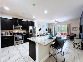 Last Minute Disney Getaway! Private Pool, Hot Tub & Games Room. Book Now! #55833 - Davenport - 2
