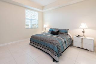 Last Minute Disney Getaway! Private Pool, Hot Tub & Games Room. Book Now! #17262 - Kissimmee - 2