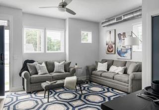 Modern 3-Story Townhome w Rooftop & City Views - Nashville - 0