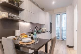 Bright & Modern 4 bedrooms Apartment in Center - Firenze - 0