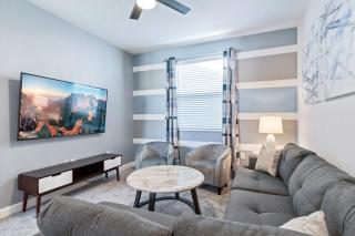 Last Minute Disney Getaway! Private Pool, Hot Tub & Games Room. Book Now! #57267 - Kissimmee - 1