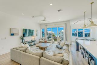 Mariners Crossing - Stunning Luxury Home w Gulf Views From Every Room Rooftop Deck PoolSpa - Bradenton Beach - 5