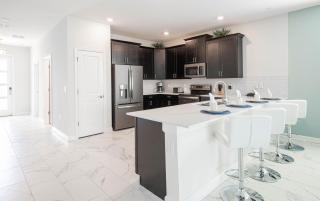 Last Minute Disney Getaway! Private Pool, Hot Tub & Games Room. Book Now! #41935 - Kissimmee - 2