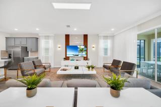Last Minute Disney Getaway! Private Pool, Hot Tub & Games Room. Book Now! #60427 - Kissimmee - 4