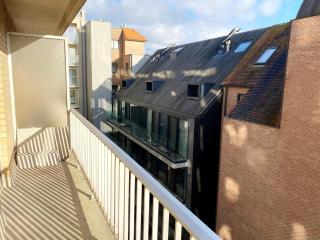 Apartment in Nieuwpoort by the Beach - 1