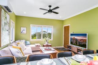 Stylish, Scenic Rural Retreat - Upper Caboolture - 5