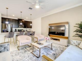 Last Minute Disney Getaway! Private Pool, Hot Tub & Games Room. Book Now! #87973 - Kissimmee - 6