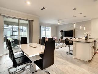 Last Minute Disney Getaway! Private Pool, Hot Tub & Games Room. Book Now! #87957 - Kissimmee - 3
