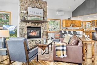 Montane Luxury Vacation Rental at Windcliff home - 5
