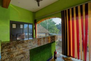 OYO Hotel Highway SS Grand - Manwān - 2
