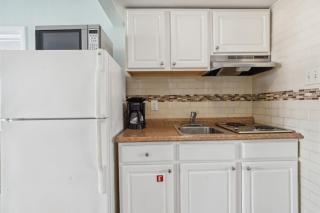 6201 Ocean Ave, Unit 201 - The Nassau Inn - Wildwood - 3