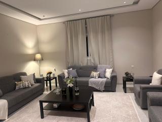 Downtown Apartments 7 Mins Drive to Al Masjid Nabwi - Medina - 5