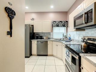 Last Minute Disney Getaway! Private Pool, Hot Tub & Games Room. Book Now! #98665 - Kissimmee - 5