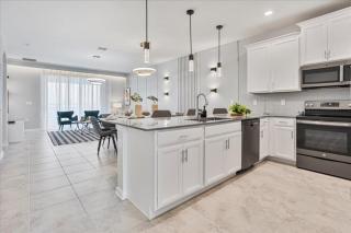 Last Minute Disney Getaway! Private Pool, Hot Tub & Games Room. Book Now! #66089 - Kissimmee - 1