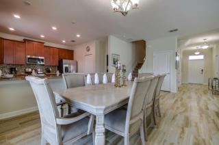 Last Minute Disney Getaway! Private Pool, Hot Tub & Games Room. Book Now! #16070 - Davenport - 1