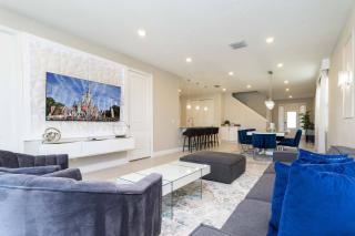 Last Minute Disney Getaway! Private Pool, Hot Tub & Games Room. Book Now! #79591 - Orlando - 4