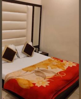 Om guest house - Kedārnāth - 1