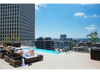 Amazing Condos Beautiful View 2 Blocks To French Quarter, Small Rooftop Pool, Gym, Seanger Theater, Super Dome, And Bourbon St - New Orleans - 5