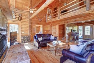 Firepit Smores by Starlight Jetted Bath Soaks Cookouts with the Whole Family - Cowboy Lodge - Mineral Bluff - 4