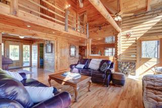 Firepit Smores by Starlight Jetted Bath Soaks Cookouts with the Whole Family - Cowboy Lodge - Mineral Bluff - 3