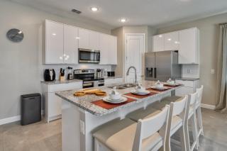 Last Minute Disney Getaway! Private Pool, Hot Tub & Games Room. Book Now! #81929 - Orlando - 5