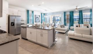 Last Minute Disney Getaway! Private Pool, Hot Tub & Games Room. Book Now! #97699 - Orlando - 3