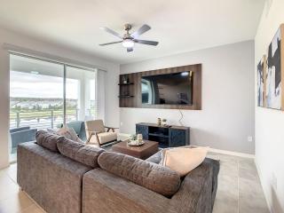 Last Minute Disney Getaway! Private Pool, Hot Tub & Games Room. Book Now! #88035 - Kissimmee - 0