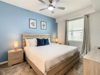 Last Minute Disney Getaway! Private Pool, Hot Tub & Games Room. Book Now! #88035 - Kissimmee - 1