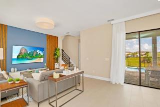 Last Minute Disney Getaway! Private Pool, Hot Tub & Games Room. Book Now! #57975 - Orlando - 2