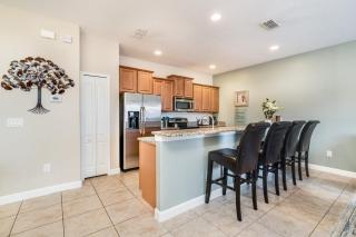 Last Minute Disney Getaway! Private Pool, Hot Tub & Games Room. Book Now! #18660 - Kissimmee - 4