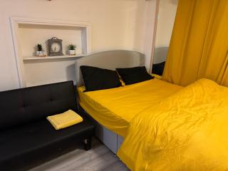 Studio Flat - Plymouth - 7