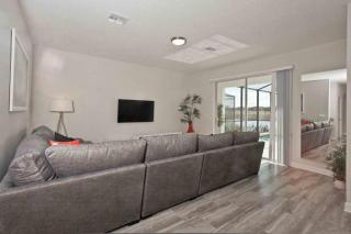 Last Minute Disney Getaway! Private Pool, Hot Tub & Games Room. Book Now! #28874 - Kissimmee - 6