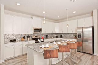 Last Minute Disney Getaway! Private Pool, Hot Tub & Games Room. Book Now! #28874 - Kissimmee - 5