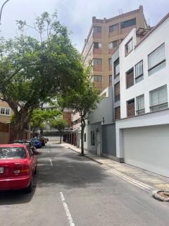 Casita de Ocharan Miraflores a dos calles de Larcomar - Lima - 1