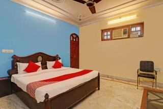 81603 Hotel Shiva Grand - Chinhat - 1