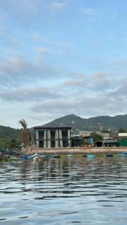 Rock Bay by Chành Rành - 9