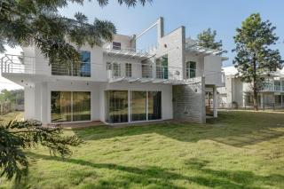 Golfing Twins Villa by StayJade Jacuzzi Pool Table PS5 - Sarjāpur - 0