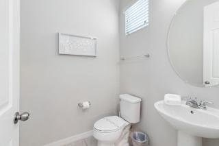 Last Minute Disney Getaway! Private Pool, Hot Tub & Games Room. Book Now! #49503 - Kissimmee - 1