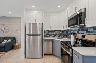 2 Bed Cottage Walk to Beach, Bikes, Kayaks, Beach Gear, Fishing - Englewood - 3