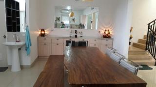 Makassar House - - 9