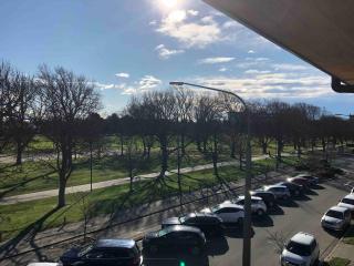 LUX inner city, apartment with park views - 6