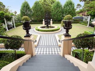 Chic Studio With Patio 20 min From CBD - Sydney - 1