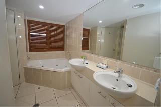 Clearview at Pier One - Urangan - 2