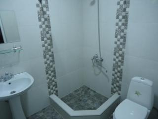 Villi's Guest House - 6